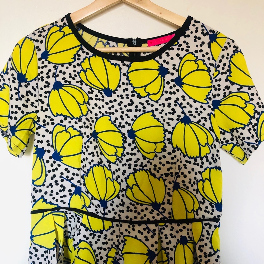 Blouse with raffles